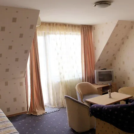 Hotel Antik 2*
